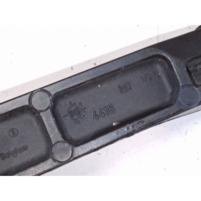 Recambio de brazo limpia delantero izquierdo para mercedes-benz clase m (w163) ml 270 cdi (163.113) referencia OEM IAM   