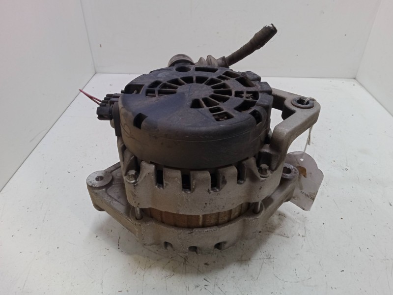 Recambio de alternador para daewoo nubira sedán (j200) 1.8 referencia OEM IAM   