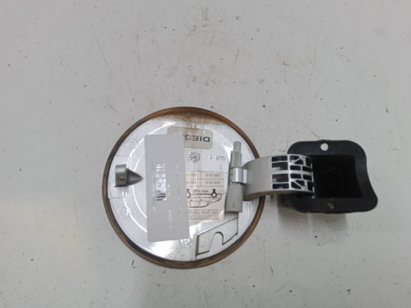 Recambio de tapa exterior combustible para opel zafira a monospace (t98) 2.2 dti 16v (f75) referencia OEM IAM    Recambio de tapa exterior combustible para opel zafira a monospace (t98) 2.2 dti 16v (f75) referencia OEM IAM