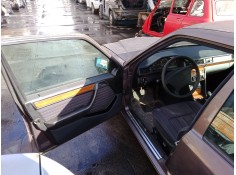 mercedes-benz 124 sedán (w124) del año 1992 2