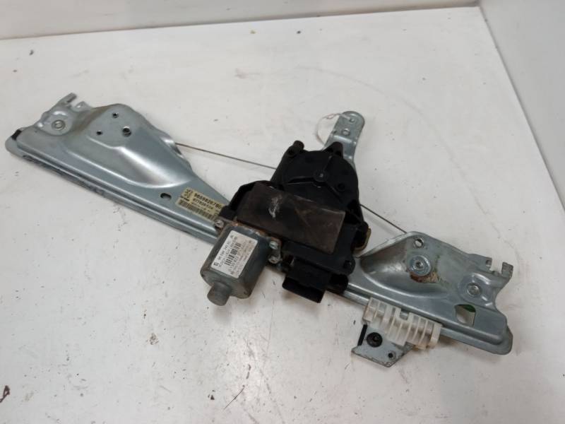 ELEVALUNAS ELECTRICO TRASERO IZQUIERDO 0130822371 
