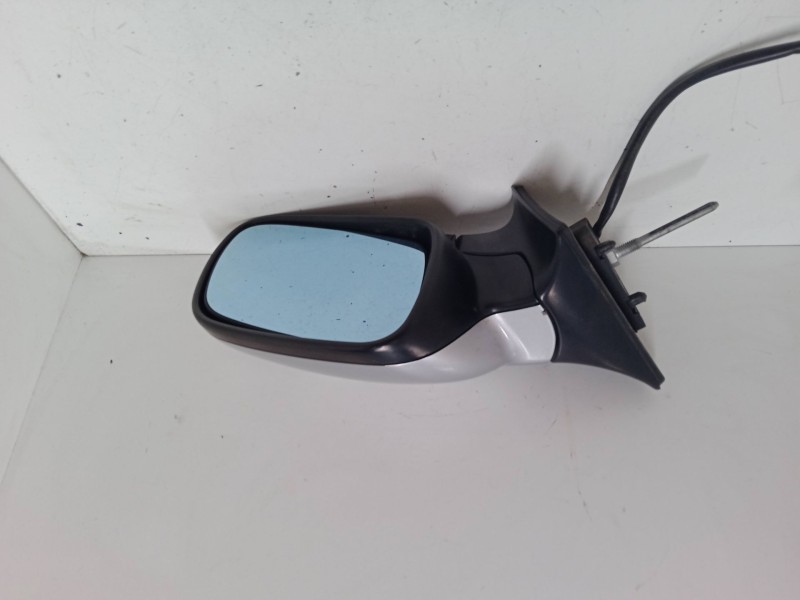 Recambio de retrovisor electrico derecho para peugeot 407 sw (6e_, 6d_) 2.0 hdi 135 referencia OEM IAM   