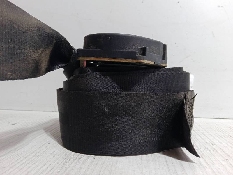 CINTURON SEGURIDAD TRASERO DERECHO 