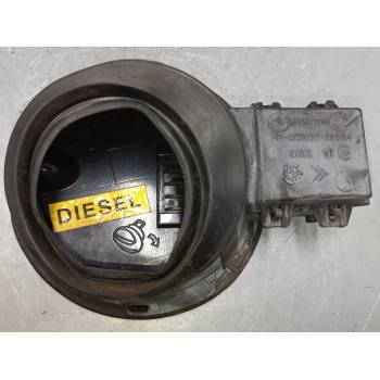 TAPA EXTERIOR COMBUSTIBLE 