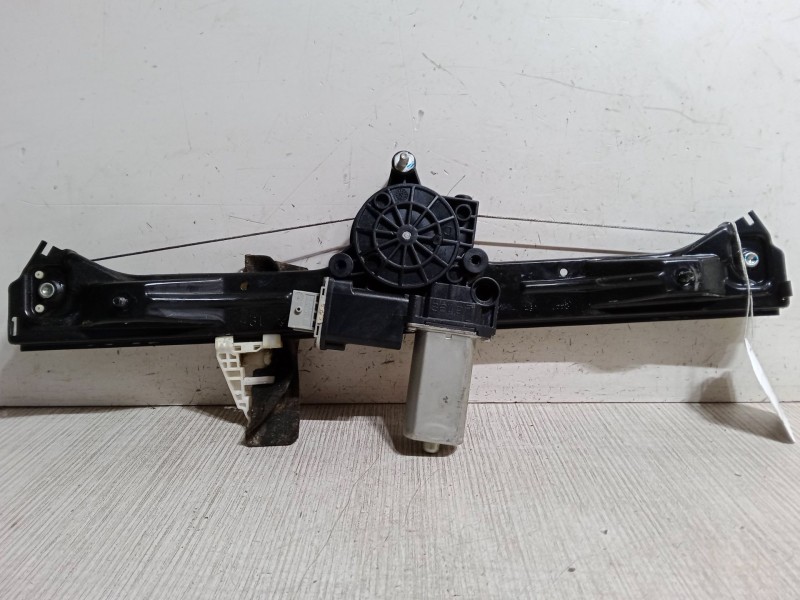 Recambio de elevalunas electrico delantero derecho para fiat bravo ii (198_) 1.9 d multijet (198axb1a) referencia OEM IAM   