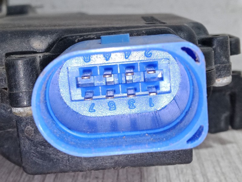 Recambio de cerradura puerta delantera derecha para seat ibiza iii (6l1) 1.9 sdi referencia OEM IAM   