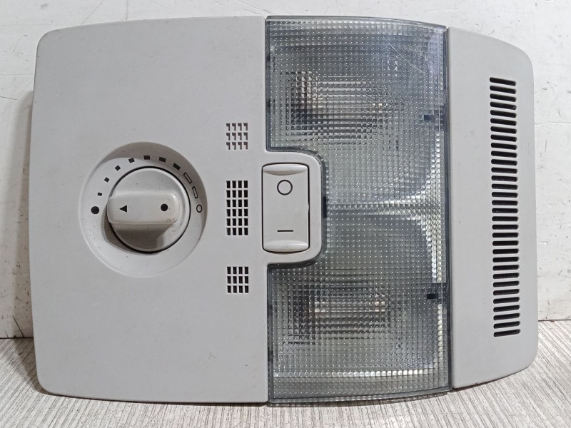 Recambio de luz interior delantera para audi a3 (8p1) 1.6 fsi referencia OEM IAM   