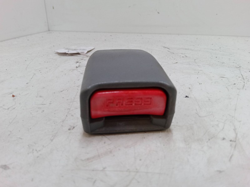 Recambio de anclaje cinturon delantero derecho para chevrolet lacetti (j200) 1.4 16v referencia OEM IAM   