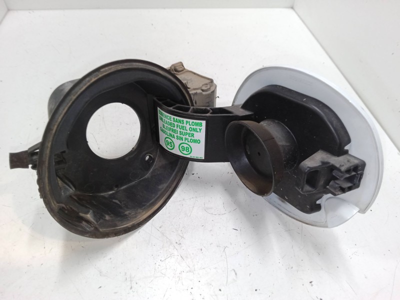 Recambio de tapa exterior combustible para renault megane iii hatchback (bz0/1_, b3_) 1.2 tce (bz2b, bz11) referencia OEM IAM   
