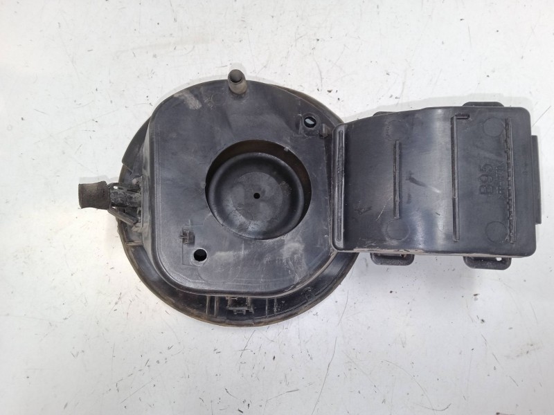 Recambio de tapa exterior combustible para renault megane iii hatchback (bz0/1_, b3_) 1.2 tce (bz2b, bz11) referencia OEM IAM   