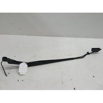 BRAZO LIMPIA DELANTERO DERECHO 