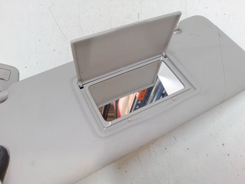 Recambio de parasol izquierdo para renault megane iii hatchback (bz0/1_, b3_) 1.2 tce (bz2b, bz11) referencia OEM IAM   