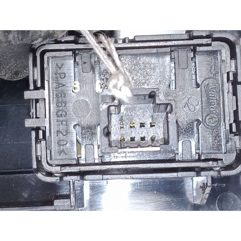 Recambio de mando elevalunas delantero derecho para renault megane iii hatchback (bz0/1_, b3_) 1.2 tce (bz2b, bz11) referencia O