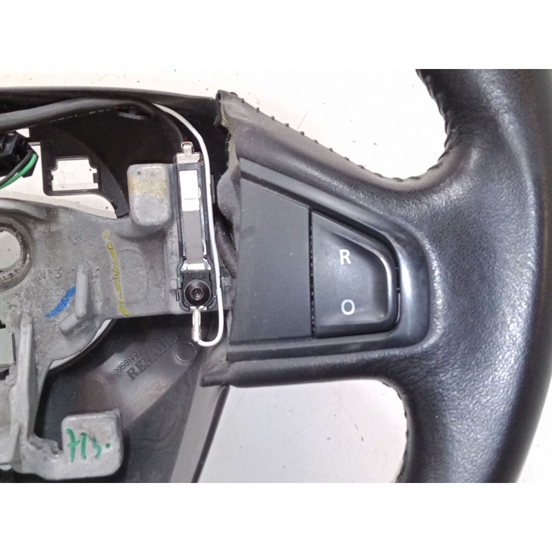 Recambio de volante multifincion para renault megane iii hatchback (bz0/1_, b3_) 1.2 tce (bz2b, bz11) referencia OEM IAM   