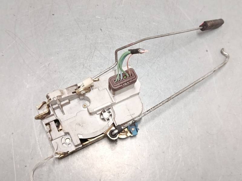 CERRADURA PUERTA DELANTERA IZQUIERDA 