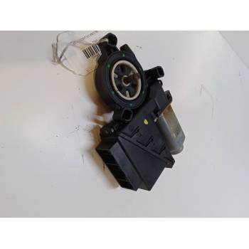 MOTOR ELEVALUNA DELANTERO DERECHO 