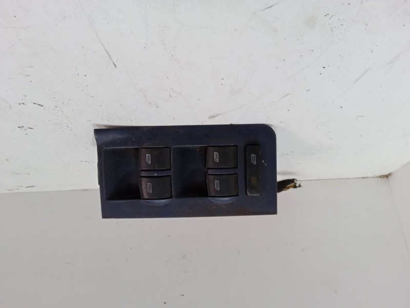 Recambio de mando elevalunas delantero izquierdo para audi a6 c5 avant (4b5) 2.5 tdi referencia OEM IAM   