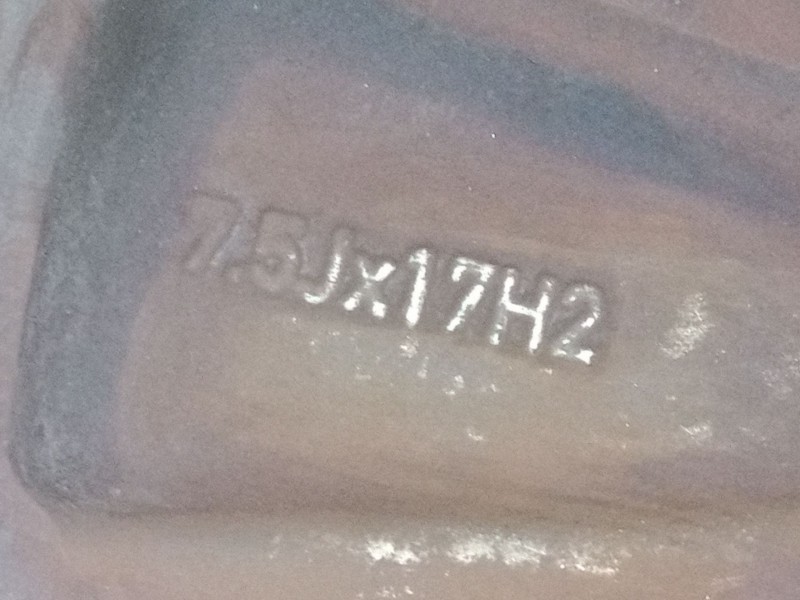 Recambio de llanta aluminio 17´´ para audi a3 (8p1) 1.6 fsi referencia OEM IAM 75J17H2  