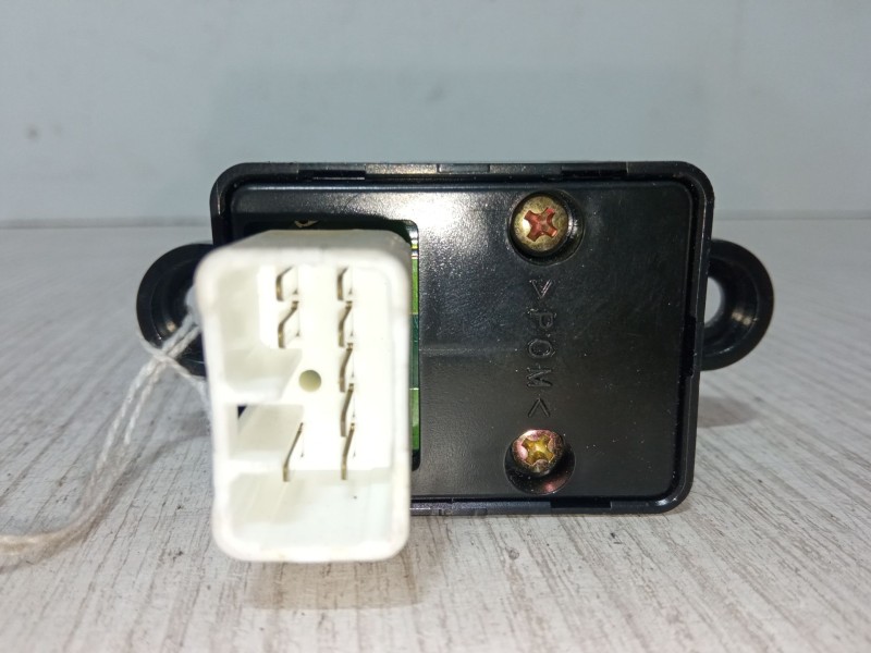 Recambio de mando elevalunas delantero derecho para hyundai atos (mx) 1.1 referencia OEM IAM 93580-05050  