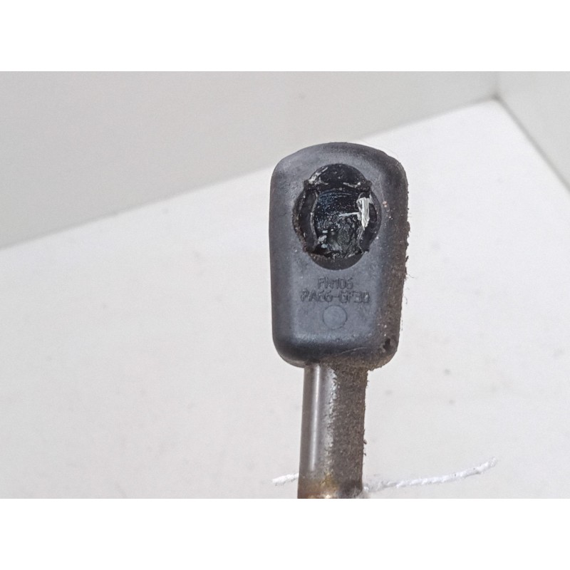 Recambio de amortiguadores capo para renault megane iii hatchback (bz0/1_, b3_) 1.2 tce (bz2b, bz11) referencia OEM IAM   