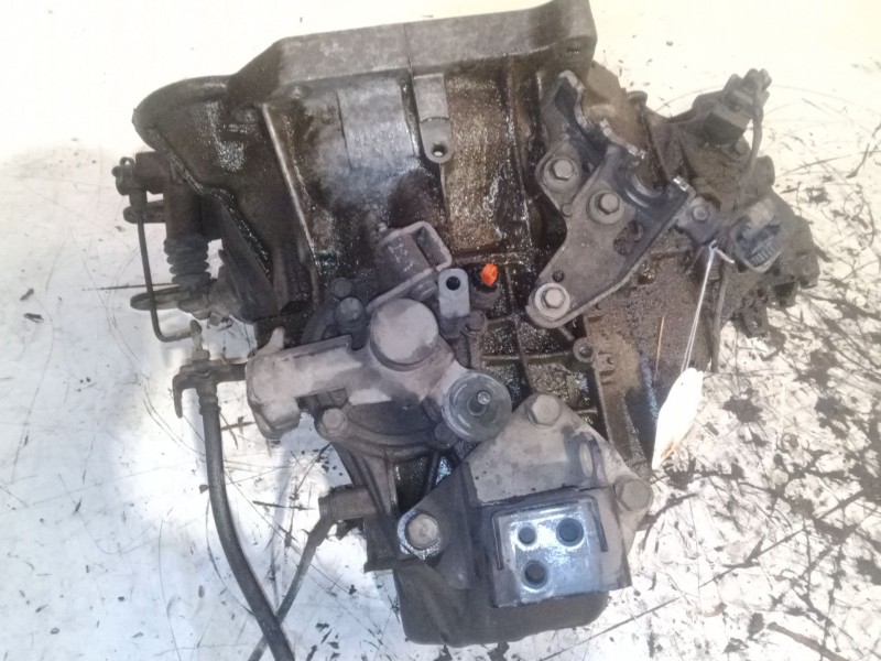 Recambio de caja de cambios manual 5 velocidades para hyundai i30 (fd) 1.4 referencia OEM IAM T9J5G  