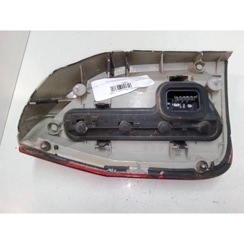 Recambio de piloto trasero derecho para opel zafira a monospace (t98) 2.2 dti 16v (f75) referencia OEM IAM    Recambio de piloto trasero derecho para opel zafira a monospace (t98) 2.2 dti 16v (f75) referencia OEM IAM
