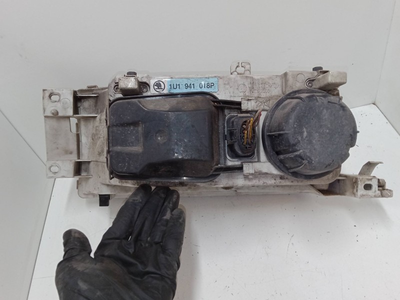 Recambio de faro derecho para skoda octavia i (1u2) 1.9 tdi referencia OEM IAM 1U1941018P  