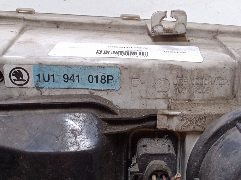 Recambio de faro derecho para skoda octavia i (1u2) 1.9 tdi referencia OEM IAM 1U1941018P  