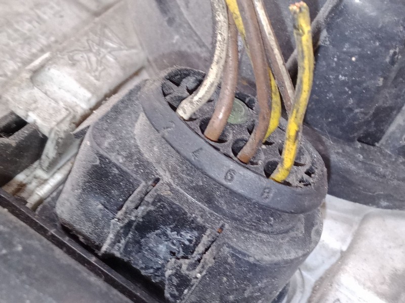 Recambio de faro derecho para skoda octavia i (1u2) 1.9 tdi referencia OEM IAM 1U1941018P  