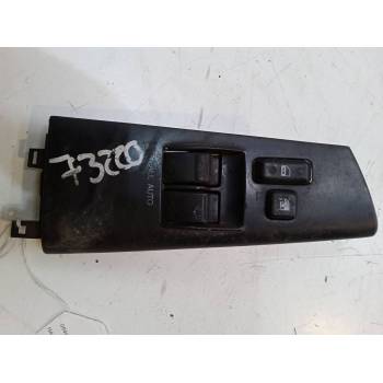 MANDO ELEVALUNAS DELANTERO IZQUIERDO 74232-02290 