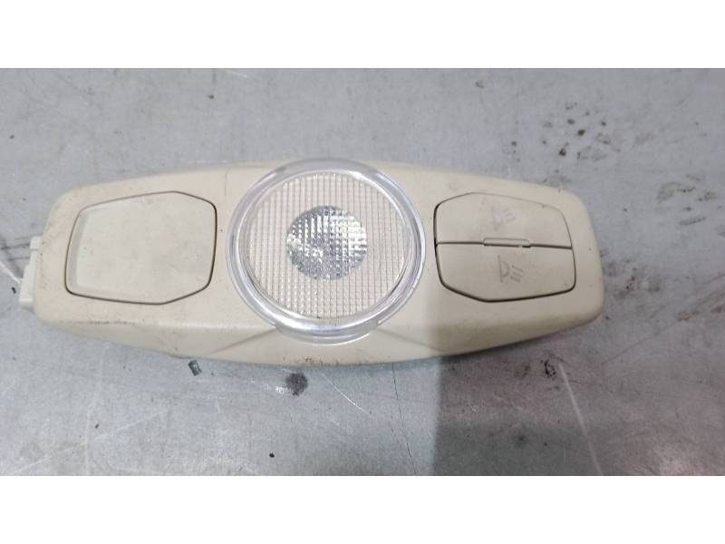 LUZ INTERIOR TRASERA AM5113K767BB 