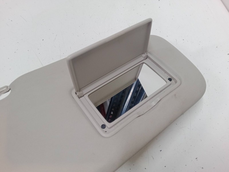 Recambio de parasol derecho para nissan leaf (ze0) electric referencia OEM IAM   