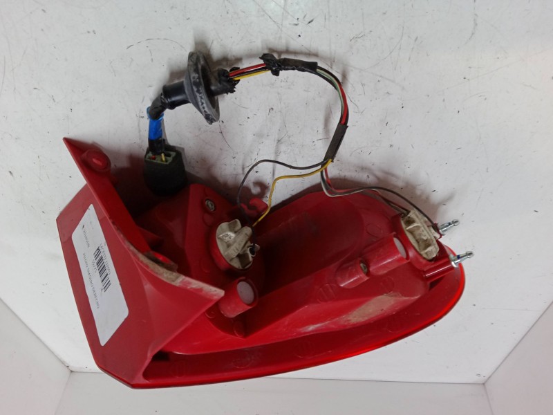 Recambio de piloto trasero derecho para chevrolet lacetti (j200) 1.4 16v referencia OEM IAM   