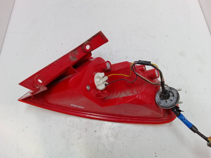 Recambio de piloto trasero izquierdo para chevrolet lacetti (j200) 1.4 16v referencia OEM IAM   