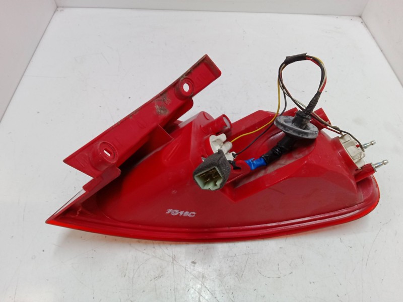 Recambio de piloto trasero izquierdo para chevrolet lacetti (j200) 1.4 16v referencia OEM IAM   