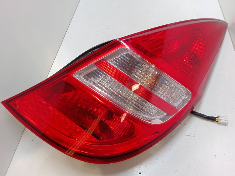 Recambio de piloto trasero derecho para hyundai i30 (fd) 1.4 referencia OEM IAM   