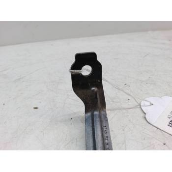 ANCLAJE CINTURON DELANTERO DERECHO 