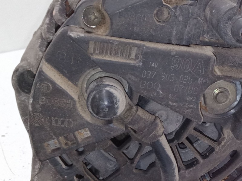 Recambio de alternador para seat ibiza ii (6k1) 1.4 i referencia OEM IAM 037903025M  0124325013