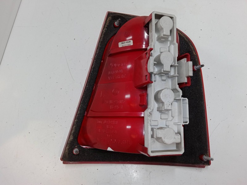 Recambio de piloto trasero izquierdo para skoda octavia i (1u2) 1.9 tdi referencia OEM IAM TK236528  