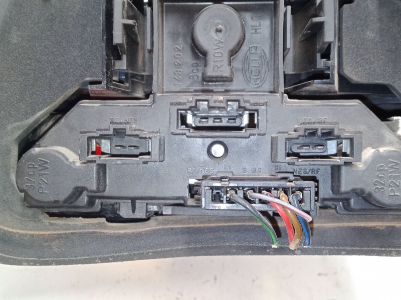 Recambio de piloto trasero derecho para volkswagen golf iv (1j1) 1.9 tdi 4motion referencia OEM IAM   