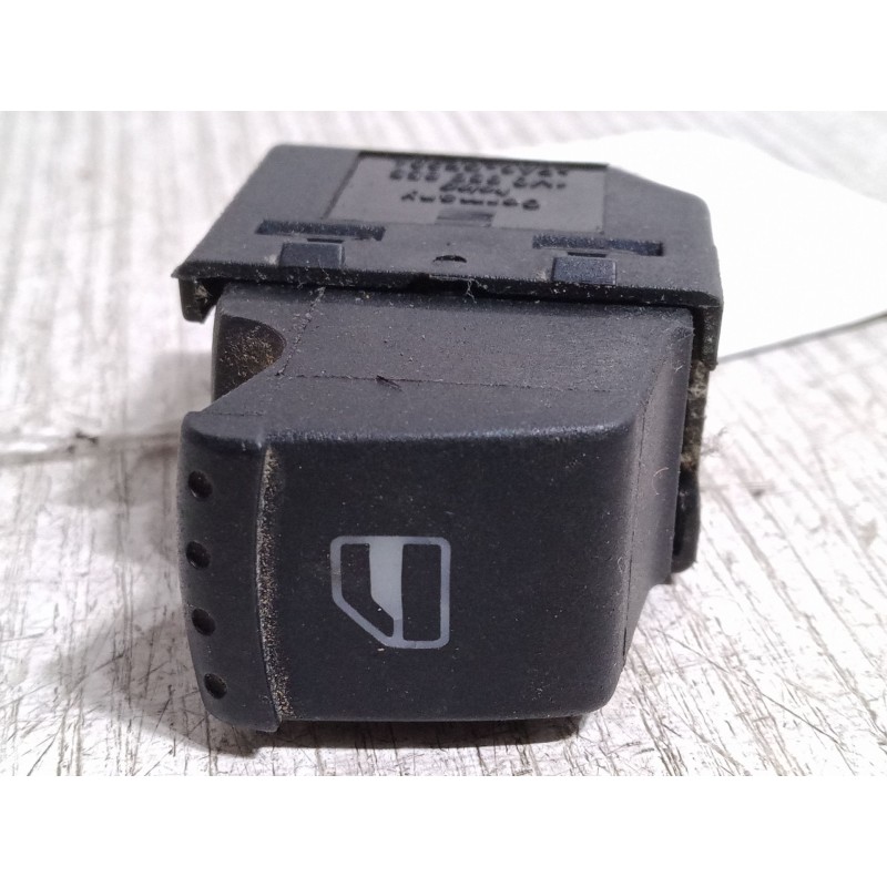 Recambio de mando elevalunas trasero izquierdo para seat toledo ii (1m2) 2.3 v5 referencia OEM IAM   