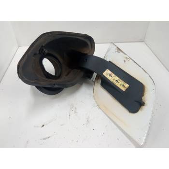 TAPA EXTERIOR COMBUSTIBLE 