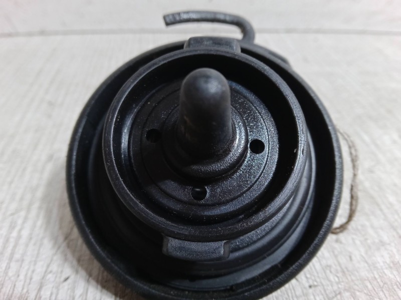 Recambio de tapon combustible para volkswagen passat cc b6 (357) 2.0 tdi 4motion referencia OEM IAM   