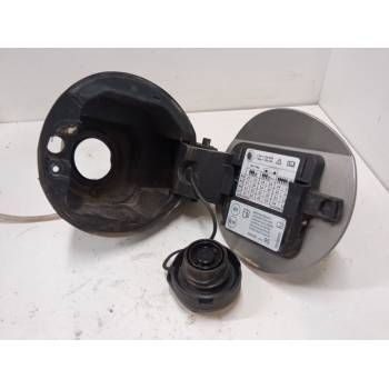TAPA EXTERIOR COMBUSTIBLE 