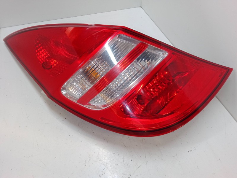 Recambio de piloto trasero izquierdo para hyundai i30 (fd) 1.4 referencia OEM IAM   