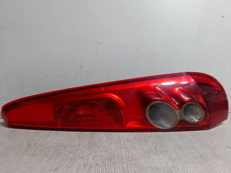 Recambio de piloto trasero derecho para ford fiesta v (jh_, jd_) 1.4 tdci referencia OEM IAM   