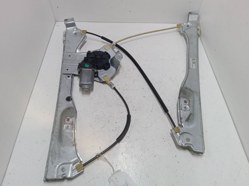 Recambio de elevalunas electrico delantero derecho para renault clio iii (br0/1, cr0/1) 1.5 dci (br17, cr17) referencia OEM IAM 
