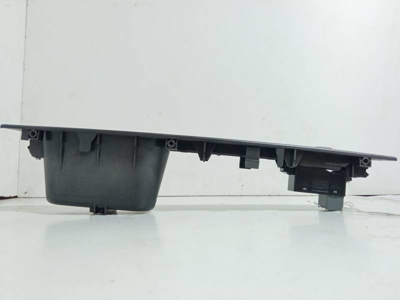 MANDO ELEVALUNAS DELANTERO DERECHO 612W20900 