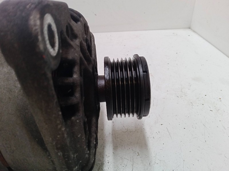 Recambio de alternador para renault clio iii (br0/1, cr0/1) 1.5 dci (br17, cr17) referencia OEM IAM   