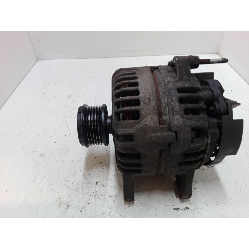 Recambio de alternador para renault clio iii (br0/1, cr0/1) 1.5 dci (br17, cr17) referencia OEM IAM   